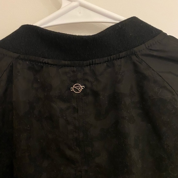 Long black spring jacket - Picture 4 of 7